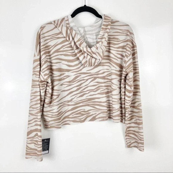 NEW Onzie Camel Zebra Weekend Crop Hoodie Sz M/L - Picture 4 of 10